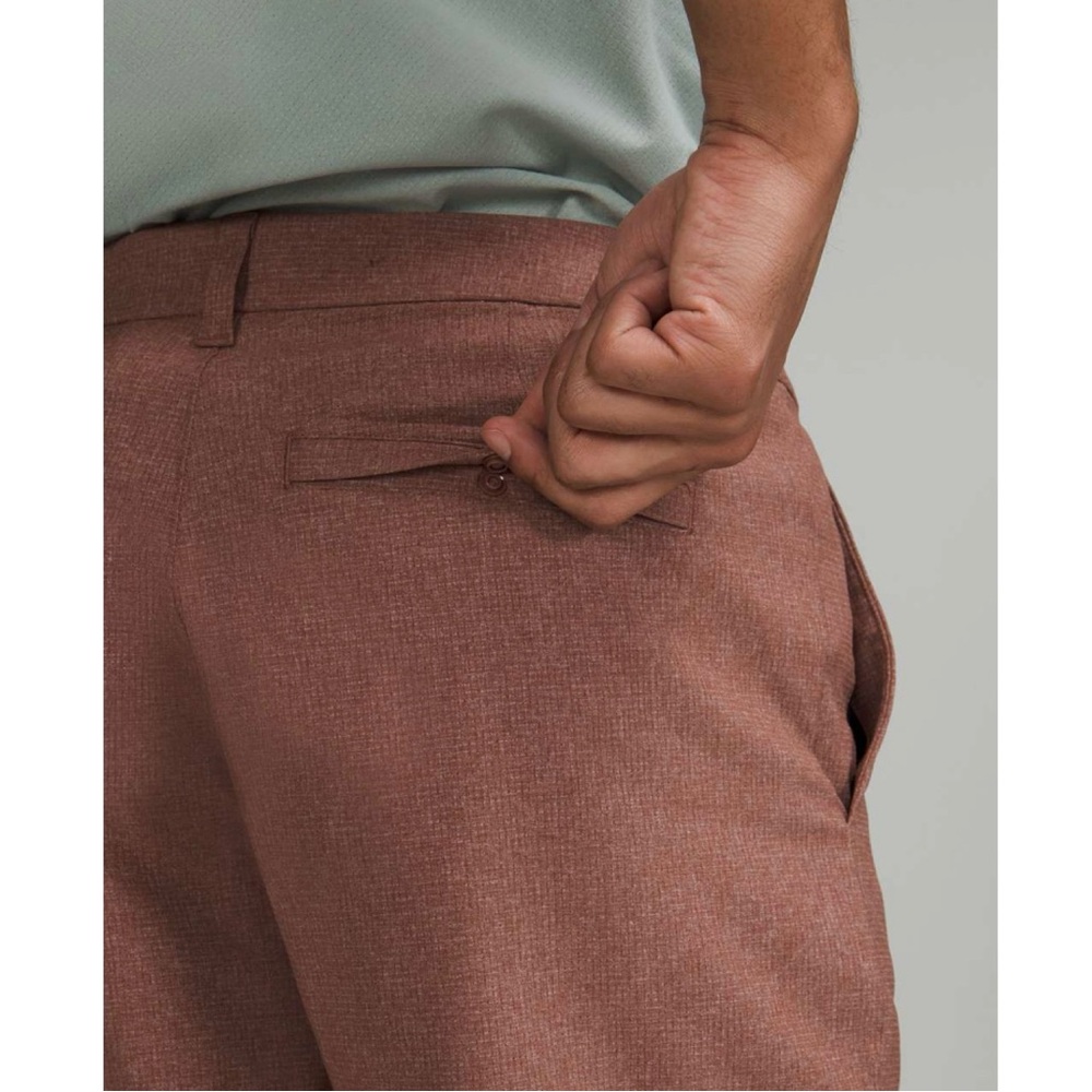 Lululemon Commission Classic-Fit Short 7" *Ventlight in
Heathered Smoky Topaz - Picture 2 of 15